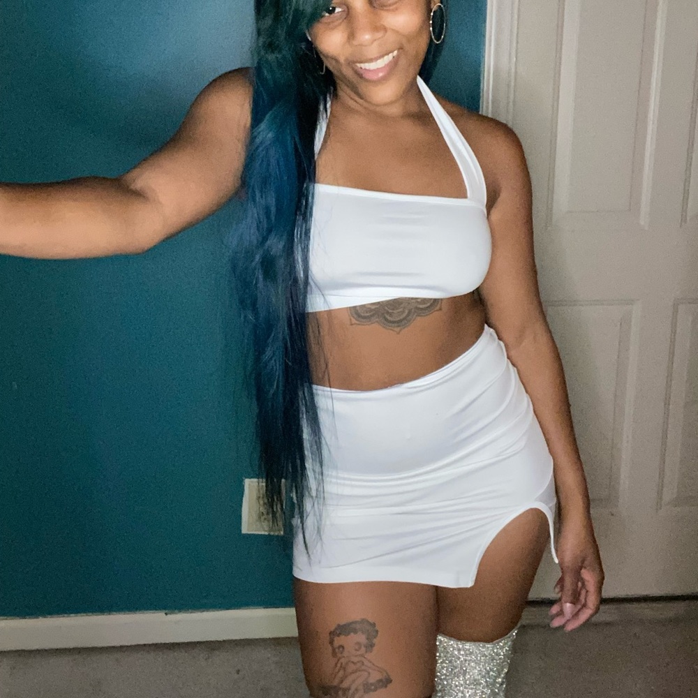 Two piece white set